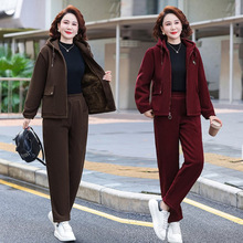 洋气妈妈休闲运动套装套装加绒新款时尚中老年秋冬保暖两件套女