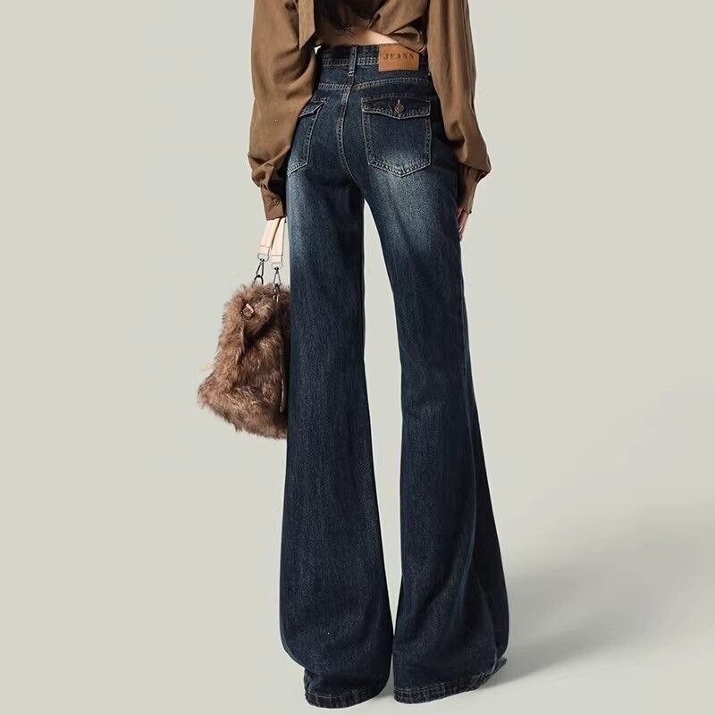 American-style high-street retro, slightly wide-leg, versatile, slimming, and slightly flared jeans for women, 2026 spring/autumn new collection, not tight-fitting, flared pants American-style high-street retro, slightly wide-leg, versatile, slimming, and slightly flared jeans for women, 2026 spring/autumn new collection, not tight-fitting, flared pants