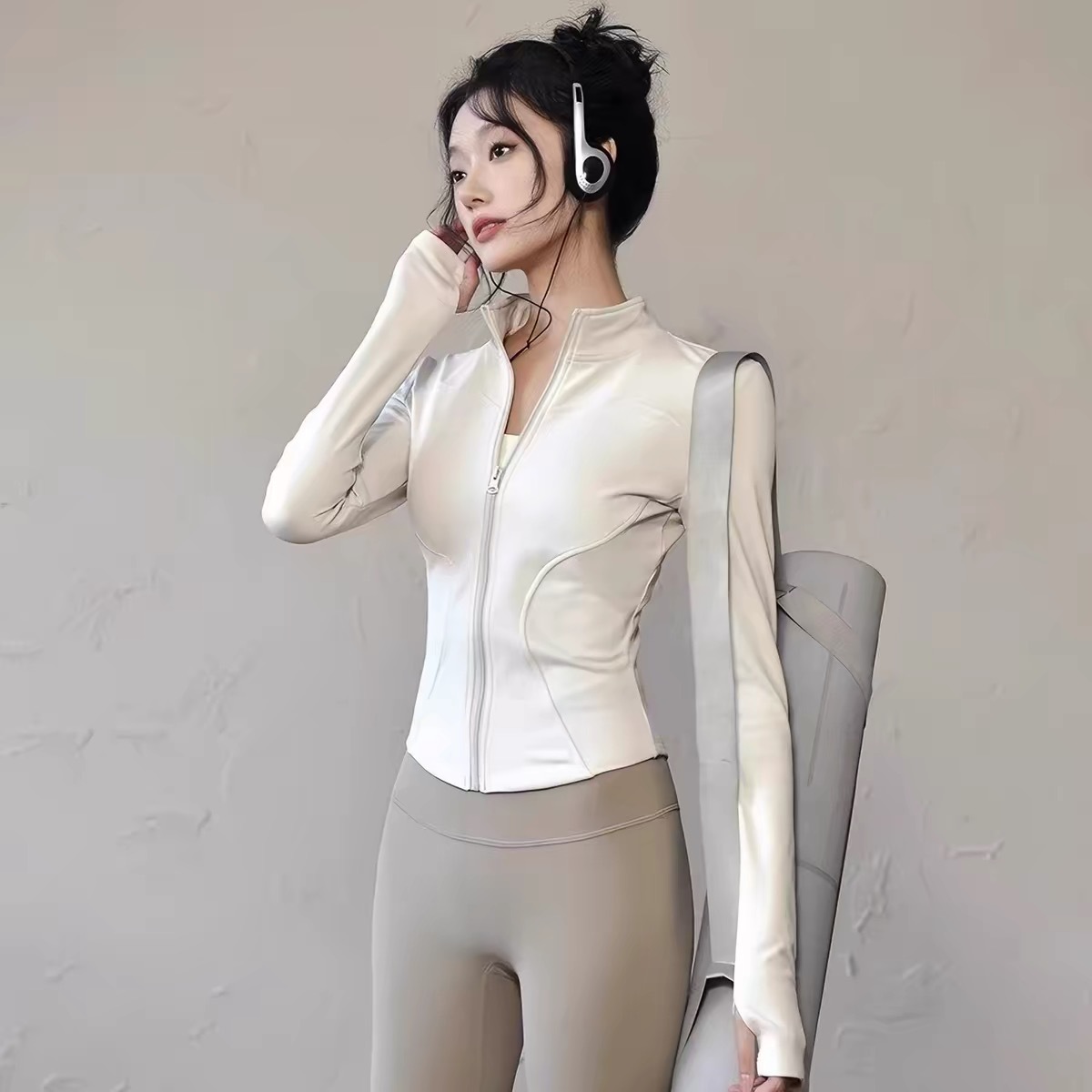 Stand Collar Yoga Jacket Women's Running Sports Fitness Clothing Long-Sleeved Sun Protection Quick-Drying Clothing Same Style Yoga Top