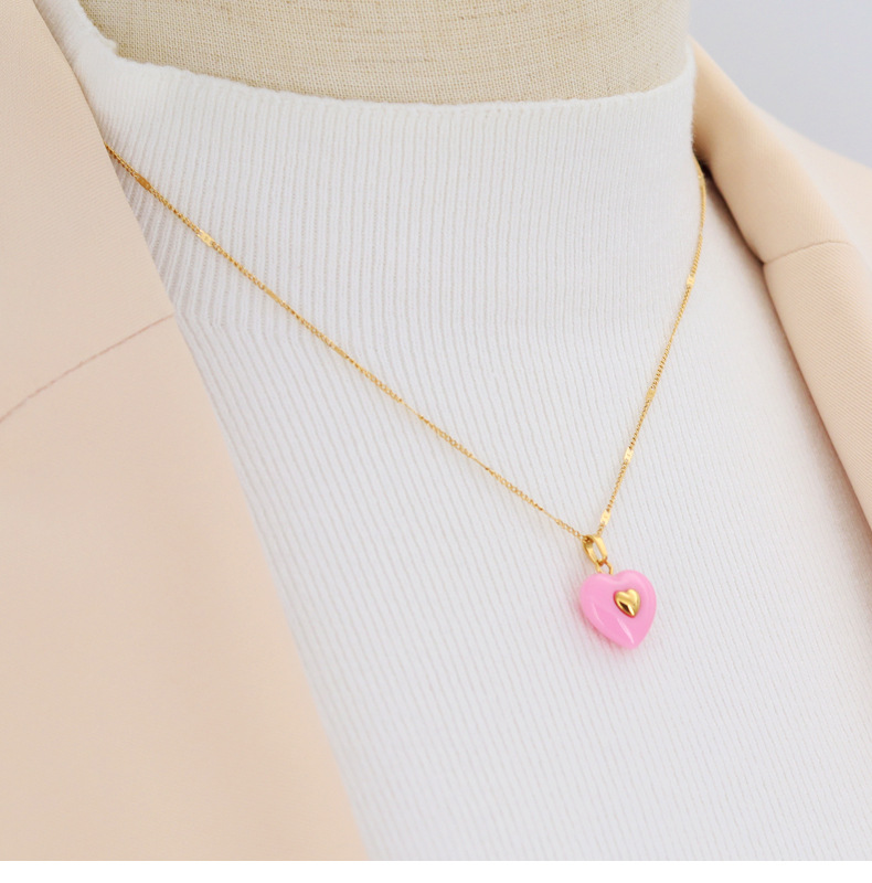 Fashion Heart Shape Resin Titanium Steel Plating Pendant Necklace 1 Piece