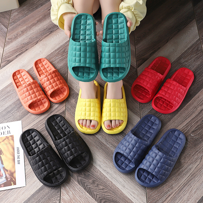 2022 Summer Slippers Home Simple Japanese Home Couple Non-Slip Soft Bottom Thick Slippers for Men and Women Bathroom Slippers