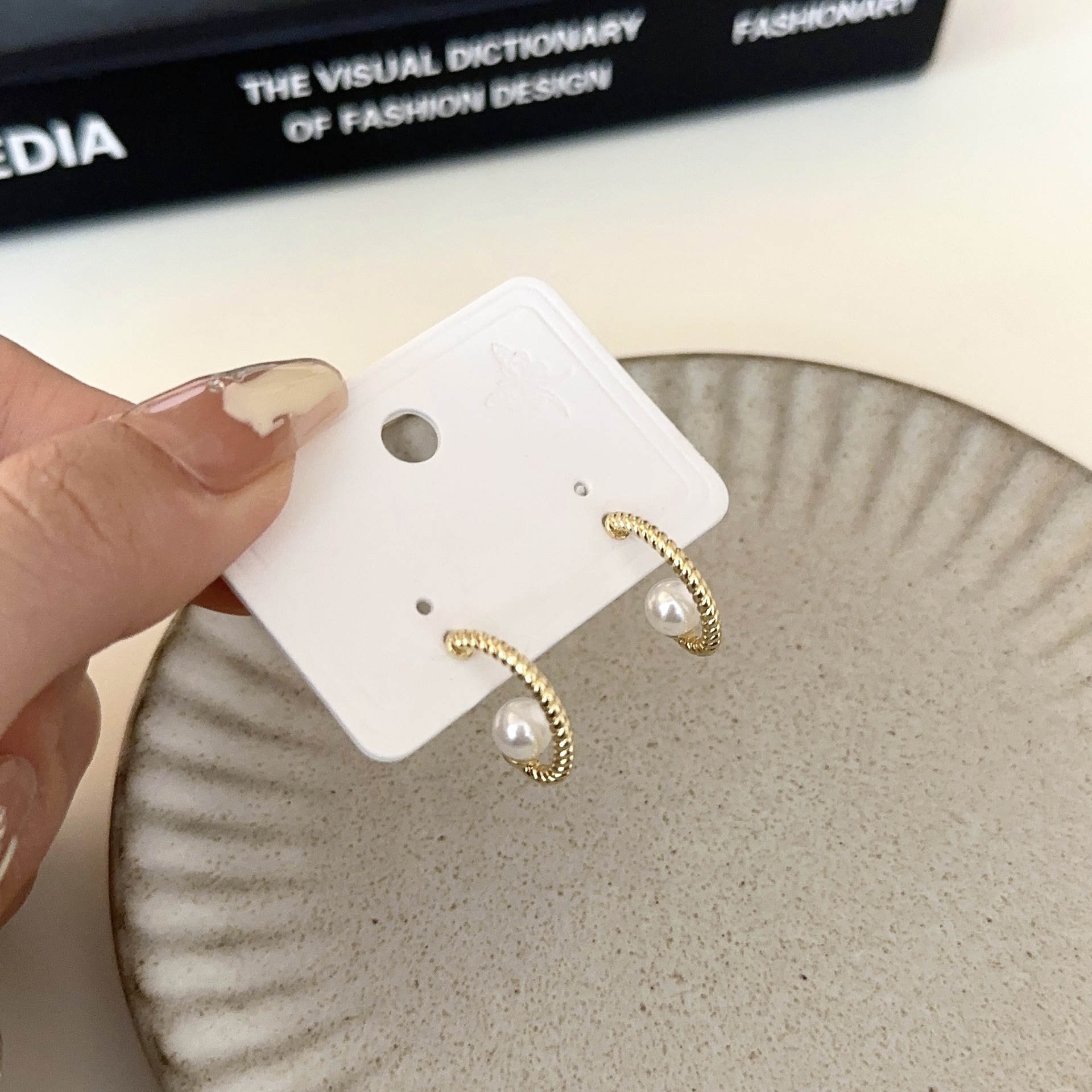 S925銀針韓國優雅復古編織金屬珍珠耳環高級感耳釘簡約氣質耳飾女