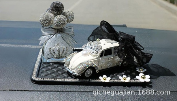 Decoración de coche de pareja, decoración de coche, suministros de coche creativos, consola central de Daquan, resina simple