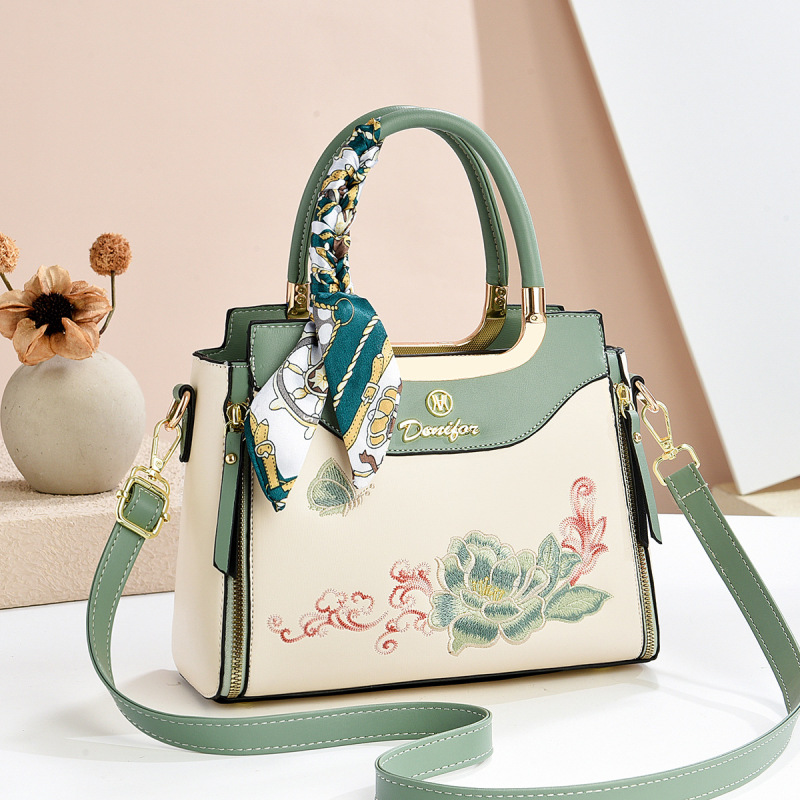 Mom's Gift with Cheongsam Chinese Style Embroidered Bag New Style Women's Bag Crossbody Bag Mother-In-Law Handbag Women Mom's Gift with Cheongsam Chinese Style Embroidered Bag New Style Women's Bag Crossbody Bag Mother-In-Law Handbag Women