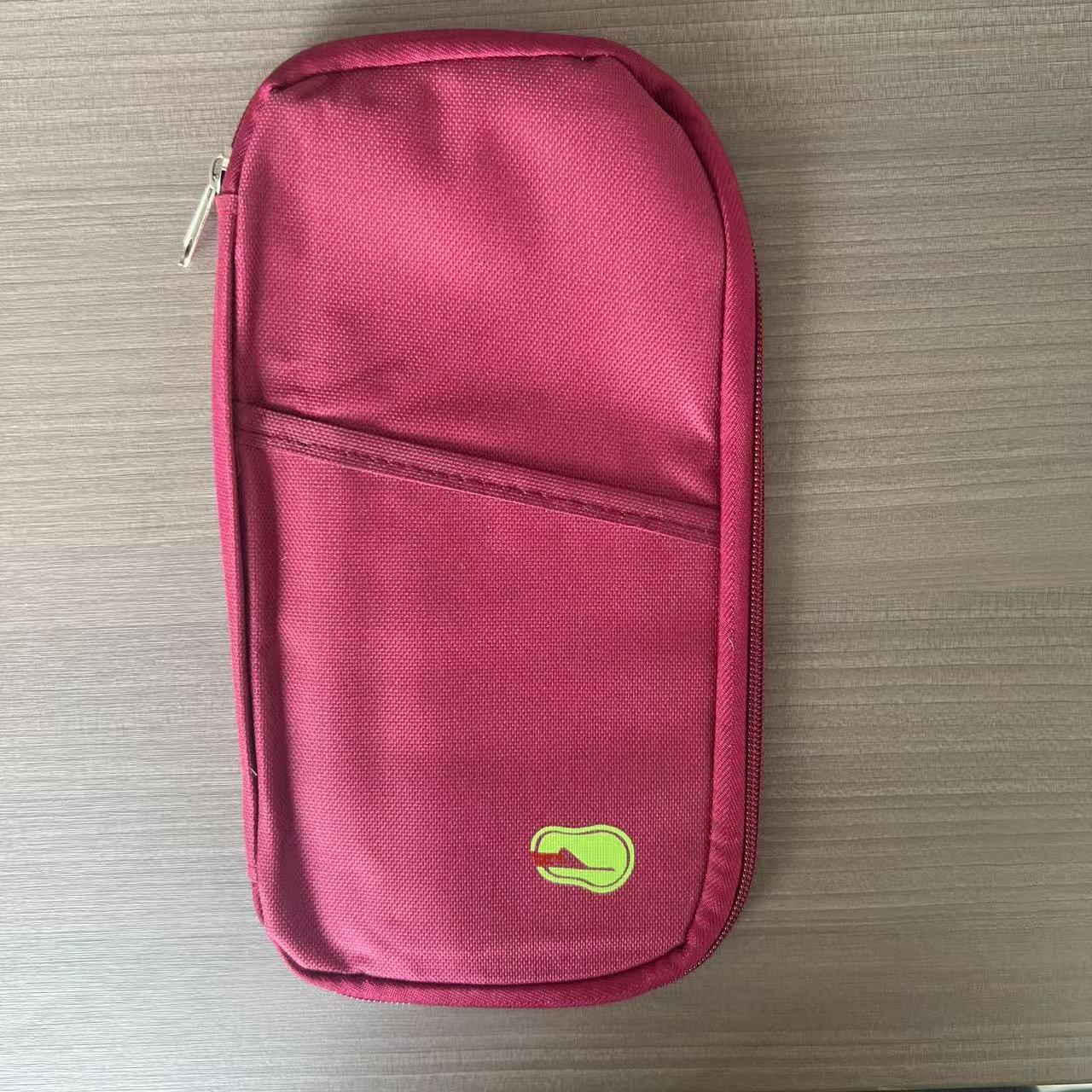 Bolsa de almacenamiento de estilo coreano multifuncional titular de la tarjeta portátil creativo de almacenamiento de viaje bolsa de identificación de pasaporte fabricante