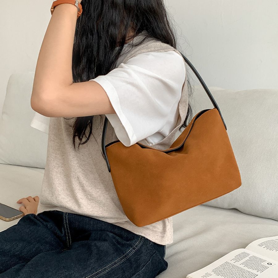 Geantă de subraț din piele întoarsă, geantă de mână de nișă pentru toamnă și iarnă, textură plușată, geantă mică pătrată, la modă și versatilă, de mână_voghion.com