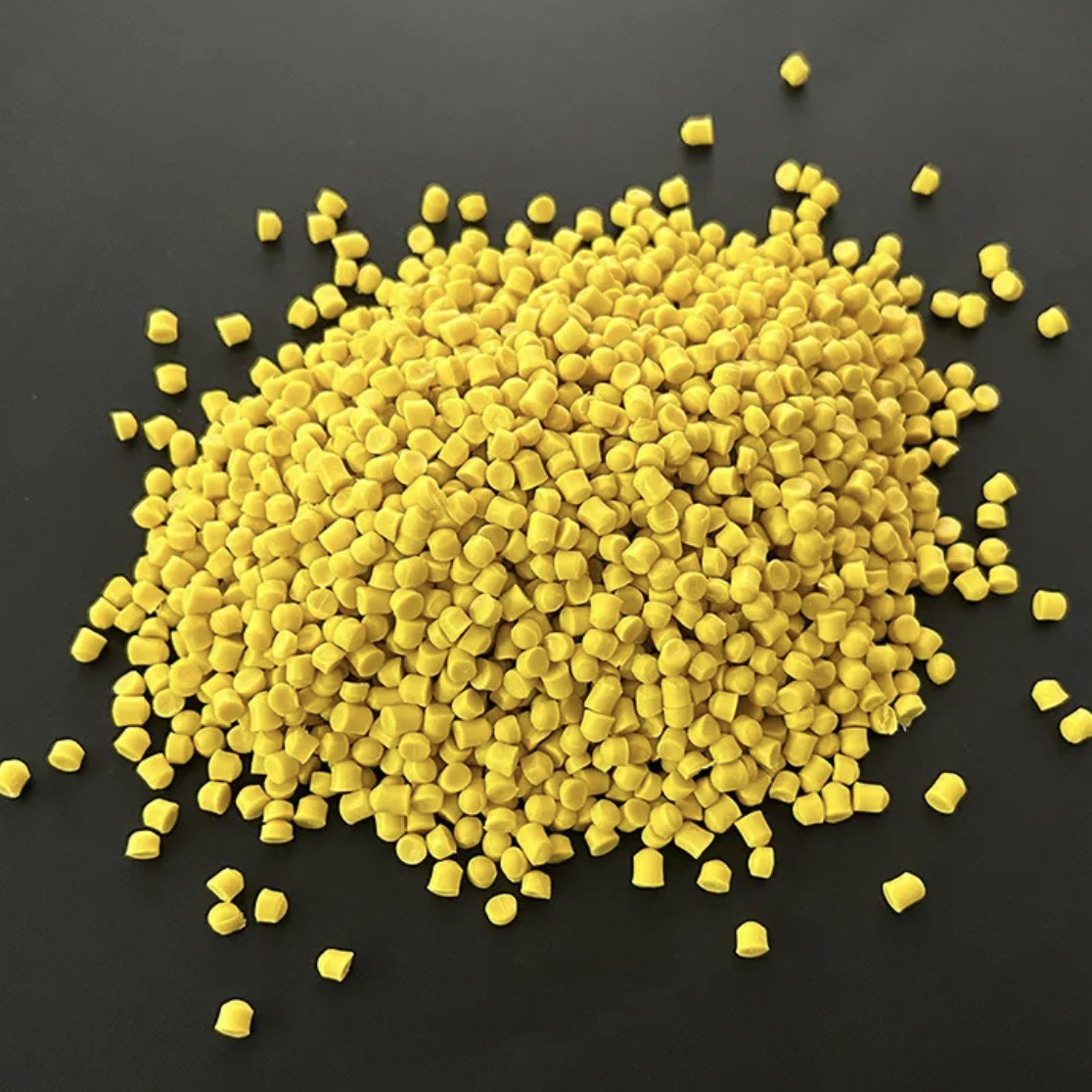 PVCmaterial全新颗粒原材料回收二次拖雨鞋注塑聚氯乙烯环保材料