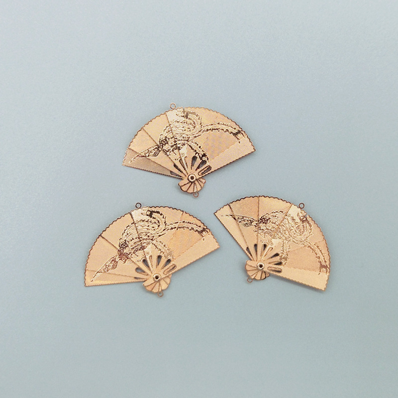 Retro small foldable copper pendant