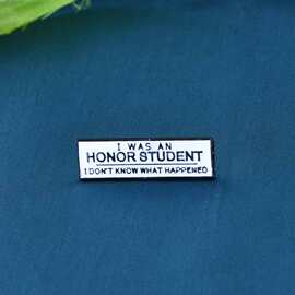 欧美有趣个性学生牛仔珐琅合金胸针  我是一名荣誉学生搪瓷别针