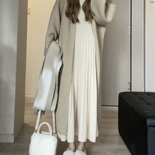 针织打底连衣裙女秋冬2025新款温柔风气质收腰显瘦内搭毛衣长裙子