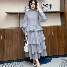连衣裙拼接高腰蛋糕裙高级秋季新款时尚气质秋冬褶皱连衣裙洋气
