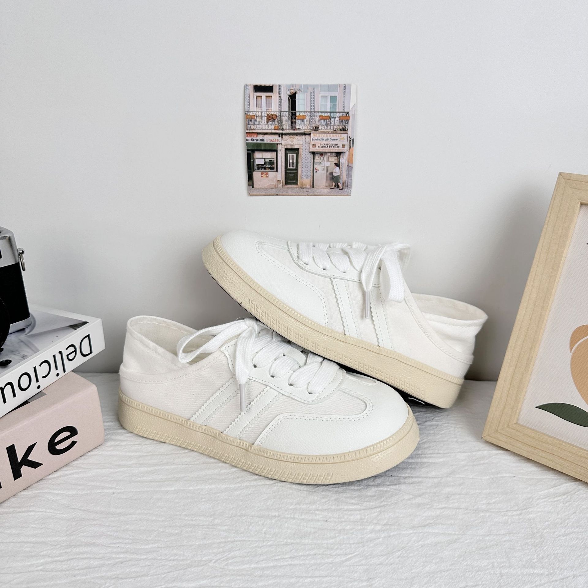 Yuanbo dos zapatos de lona de desgaste 2025 nuevos zapatos de mujer de verano zapatillas de nicho zapatos blancos de todo fósforo zapatos de entrenamiento alemán image 9