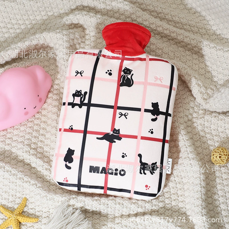 Cartoon plush water container, compress for elementary school students, explosion-proof hand warmer