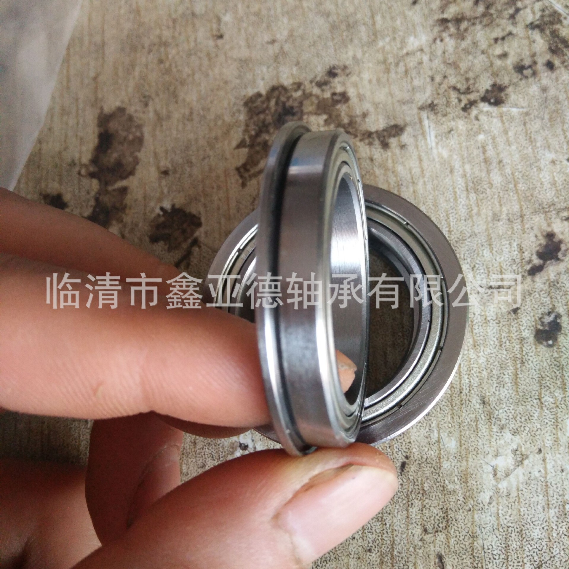 山东现货销售   带法兰 深沟球轴承  F6806ZZ