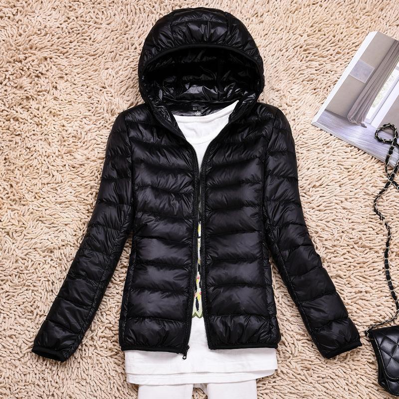 时尚轻薄羽绒服女加大加肥大码连帽白鸭绒短款轻便秋冬装保暖外套