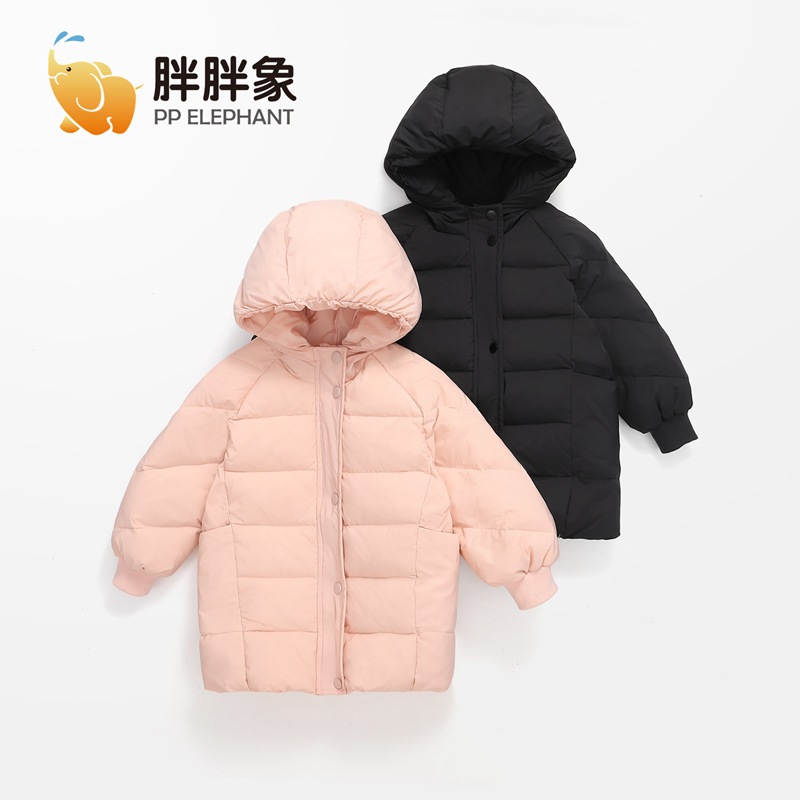 90% sobre la detección de invierno de las niñas de los niños de longitud media mediana y grande de los niños chaqueta de pato blanco abajo abrigo de color sólido