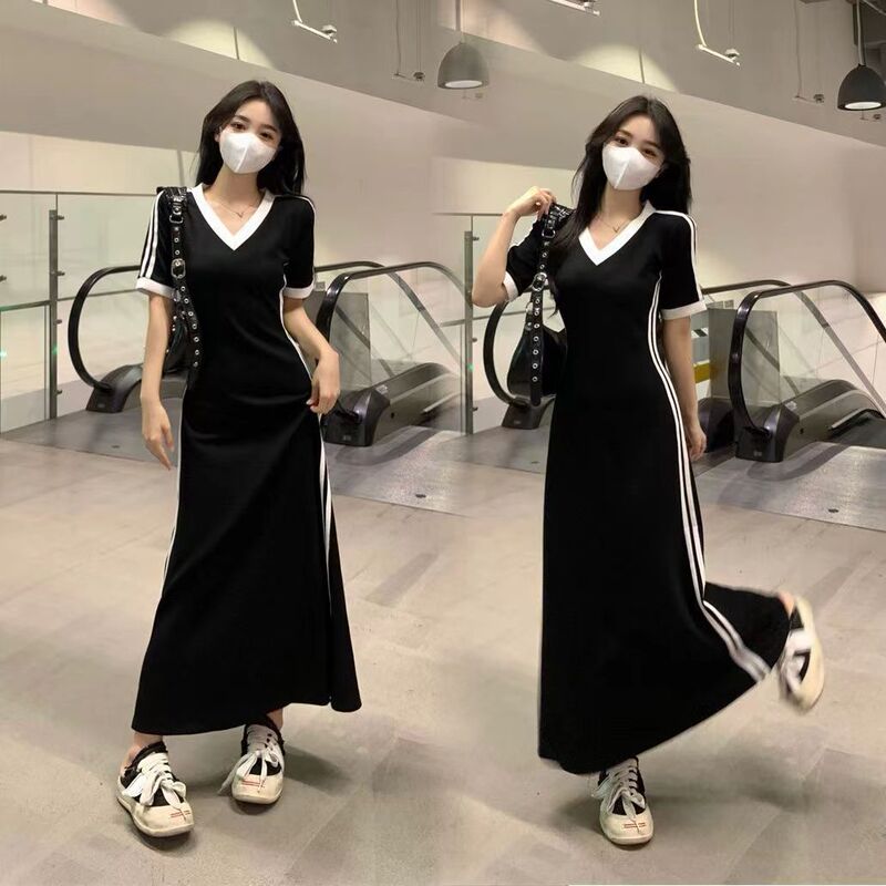 French-Style High-End V-Neck Short-Sleeved Dress 2026 Spring and Summer New Style Beautiful Dress with Waist-Cinching Long Skirt French-Style High-End V-Neck Short-Sleeved Dress 2026 Spring and Summer New Style Beautiful Dress with Waist-Cinching Long Skirt