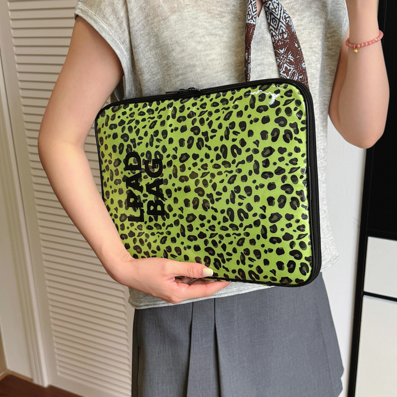 Cross-Border New Transparent Leopard Print 11inch Apple iPad Sleeve Bag Trendy Cool 13inch 14inch Laptop Bag
