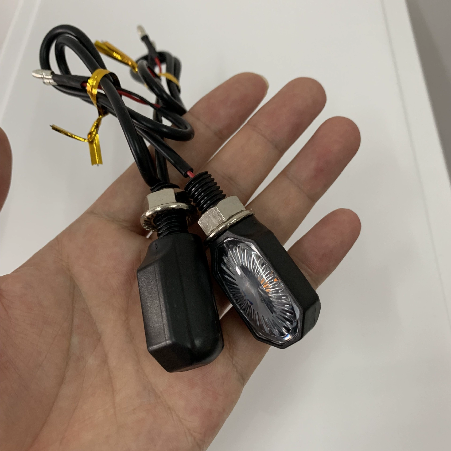 Новейшая LED маленькая эллипсовидная лампа-мотоциклетная поворотная лампа LED сигнальный свет мини-поворотник