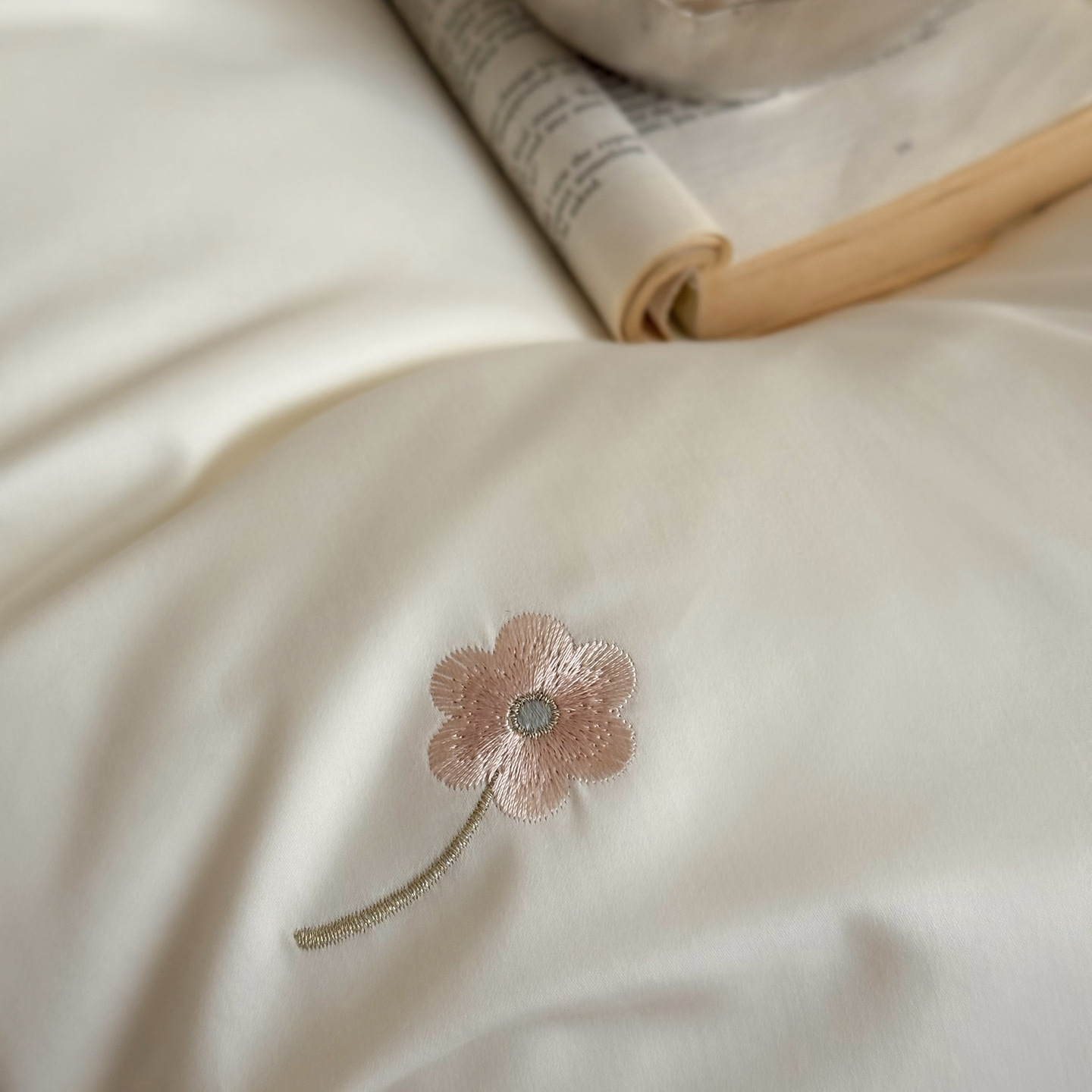 Francia ~ 100 piezas de cuatro piezas de encaje de algodón bordado otoño-invierno cama cama cama desnuda cama cama cama