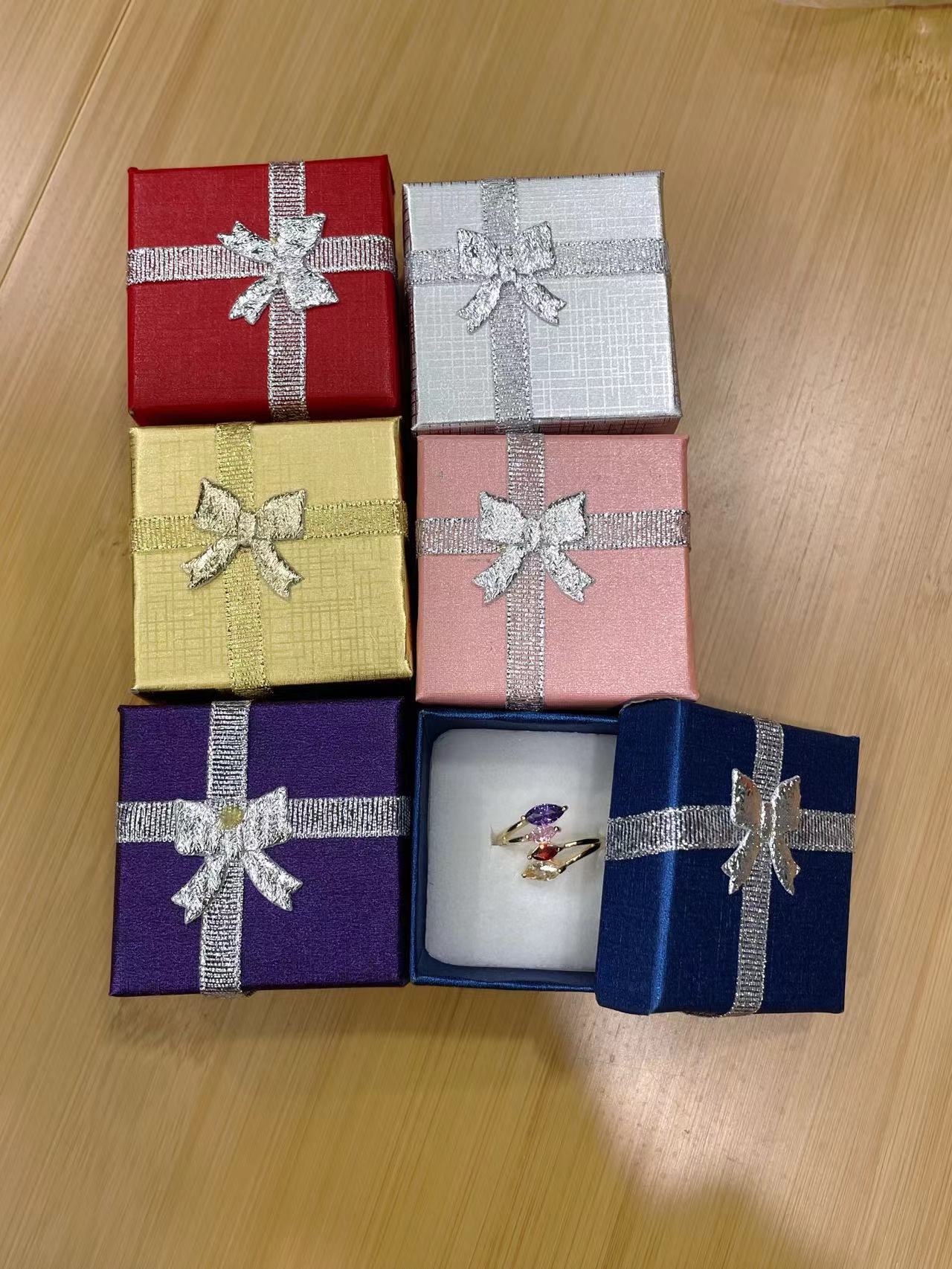 Caja de papel para joyería