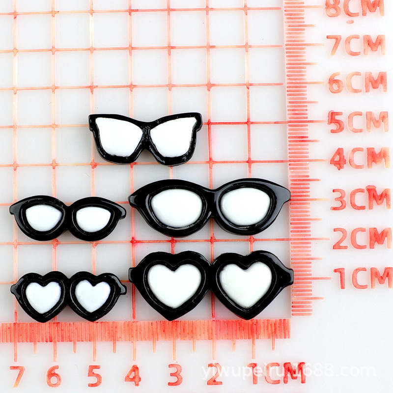 愛メガネDIY円形メガネ樹脂部品クリームゴム携帯ケースdiy頭飾り部品穴靴材料
