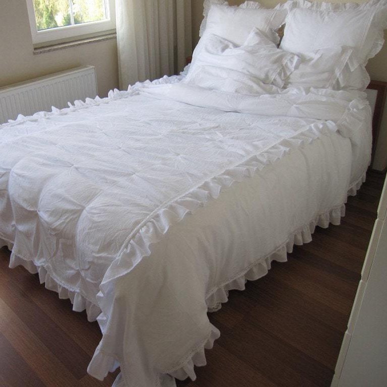 White yellow green duvet cover with down