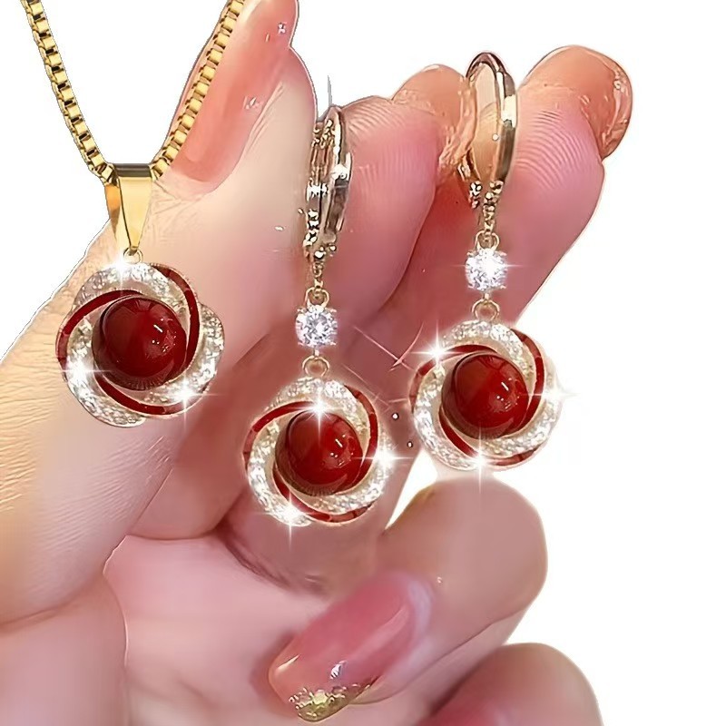 necklace