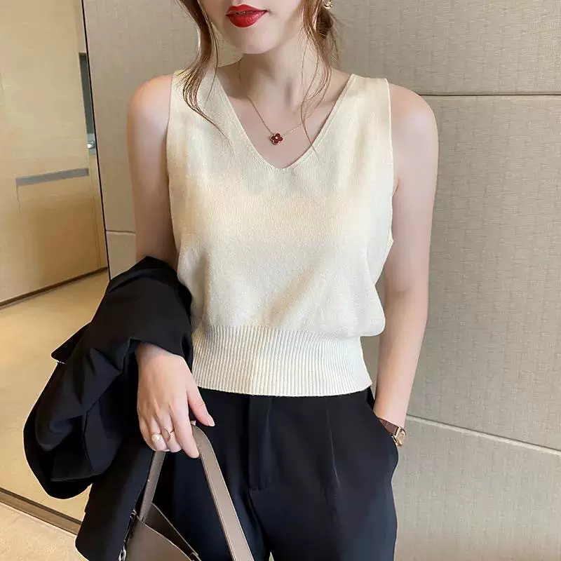 西装打底衫女内搭夏季冰丝v领背心上衣法式别致小吊带针织衫外穿