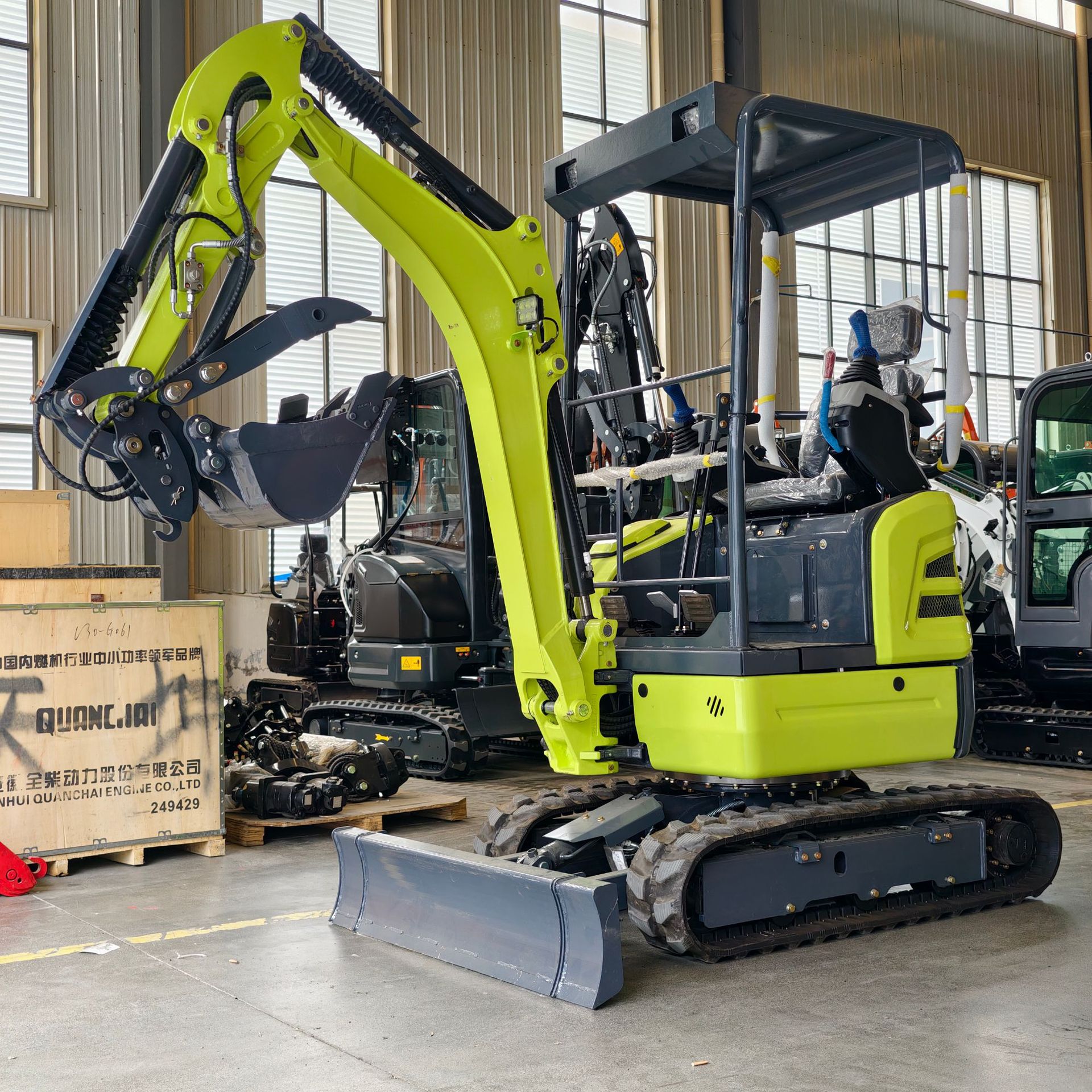 Cross-border export of crawler-type small excavator orchard…