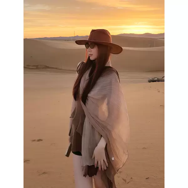 Travel Photos in the Northwest of Sichuan, Cotton and Linen Silk Scarves, Thin Shawls, Desert High-End Wear Gauze Scarves, Sun Protection Scarves