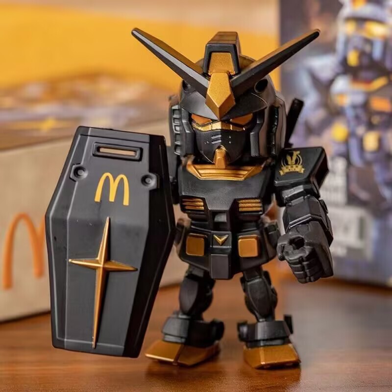 マクドナルド共同ブランドブラックゴールドガンダム共同ブランドアンガスフィギュアオリジナルメカおもちゃ子供モデル人気の装飾品|undefined