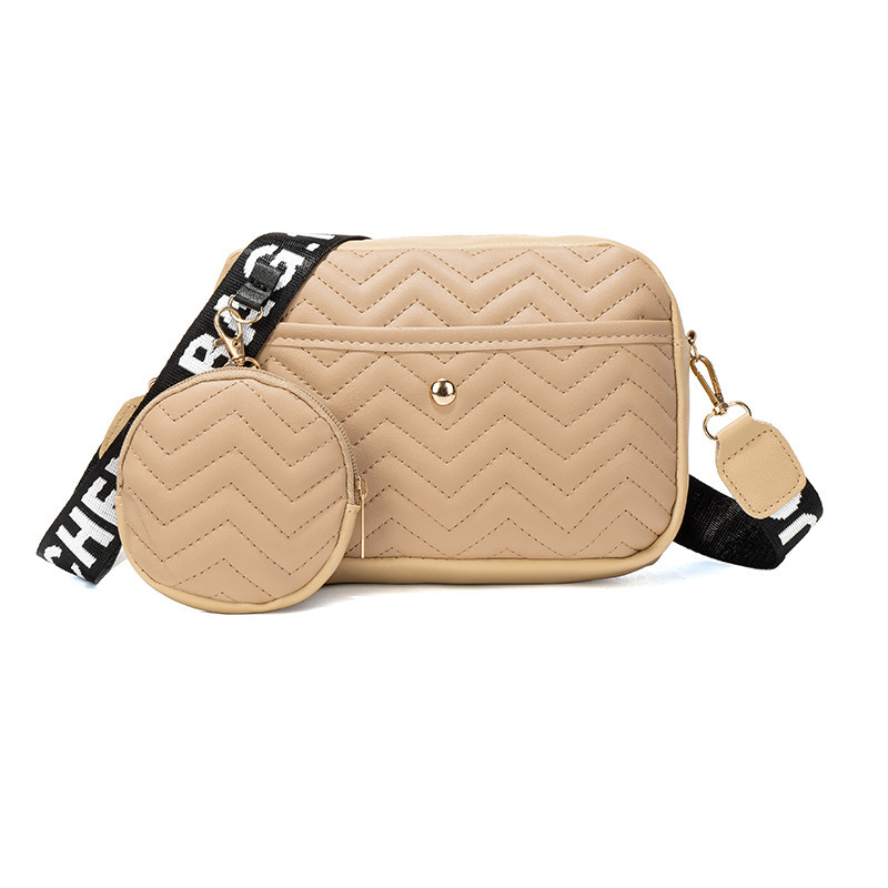[Explosiones transfronterizas] bolsos de hombro de mujer nuevos bolsos de maquillaje de chicas bolsos de mochila bordados de moda v-patrón bolsos de mochila