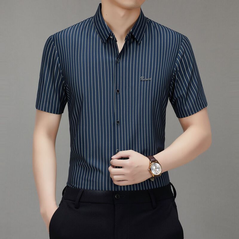 Trendy Summer New Men's Business Casual Shirt with Vertical Stripes and Seamless Design Half-Sleeve Shirt for Dropshipping