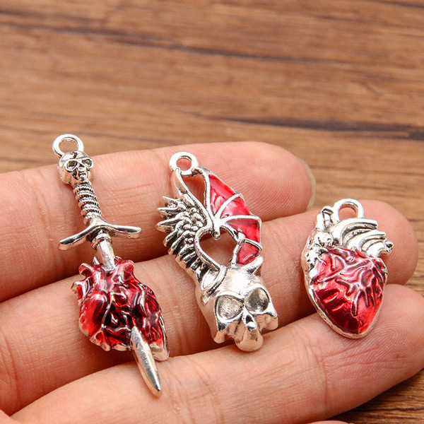 Retro red pendant