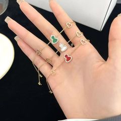 幸運貝母百合ファッション高級デザイン軽豪華小衆ひょうたんブレスレットins女潮手飾り恋人プレゼント