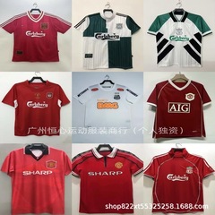 レトロな古典的なユニホームのマンチェスター・ユナイテッドの主客場のリヴァプールのサッカーの半袖のボール服の卸売り