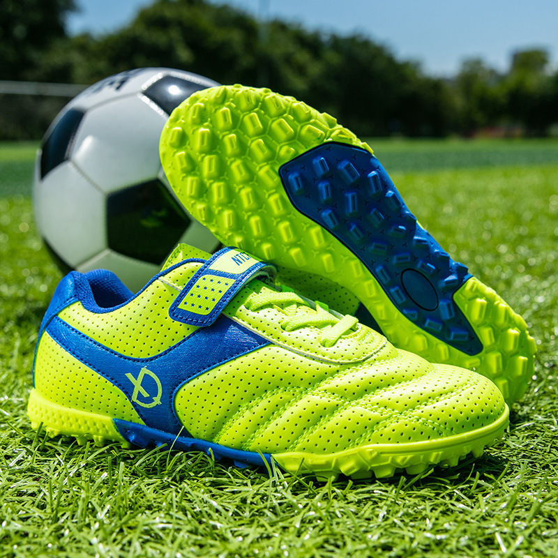 Football Shoes for Children and Adults, Men and Women, Long Spike Training Shoes for Artificial Grass, Lightweight Children's Models, Non-Slip Low-Top Football Shoes for Children and Adults, Men and Women, Long Spike Training Shoes for Artificial Grass, Lightweight Children's Models, Non-Slip Low-Top