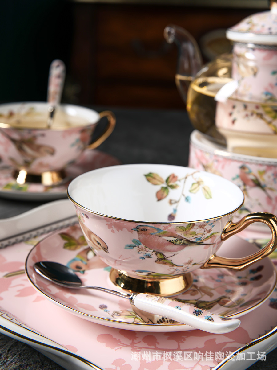 欧式骨瓷婚礼咖啡杯碟勺水杯套装陶瓷金边下午茶具送金色架子