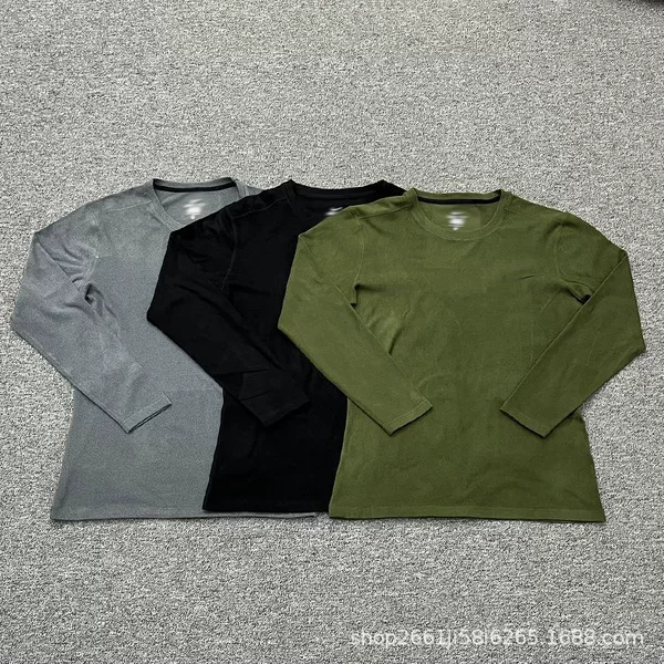 Autumn and winter men's long-sleeved base layer, round-neck fleece sweatshirt, casual and warm, suitable for track and field training, quick-drying T-shirt