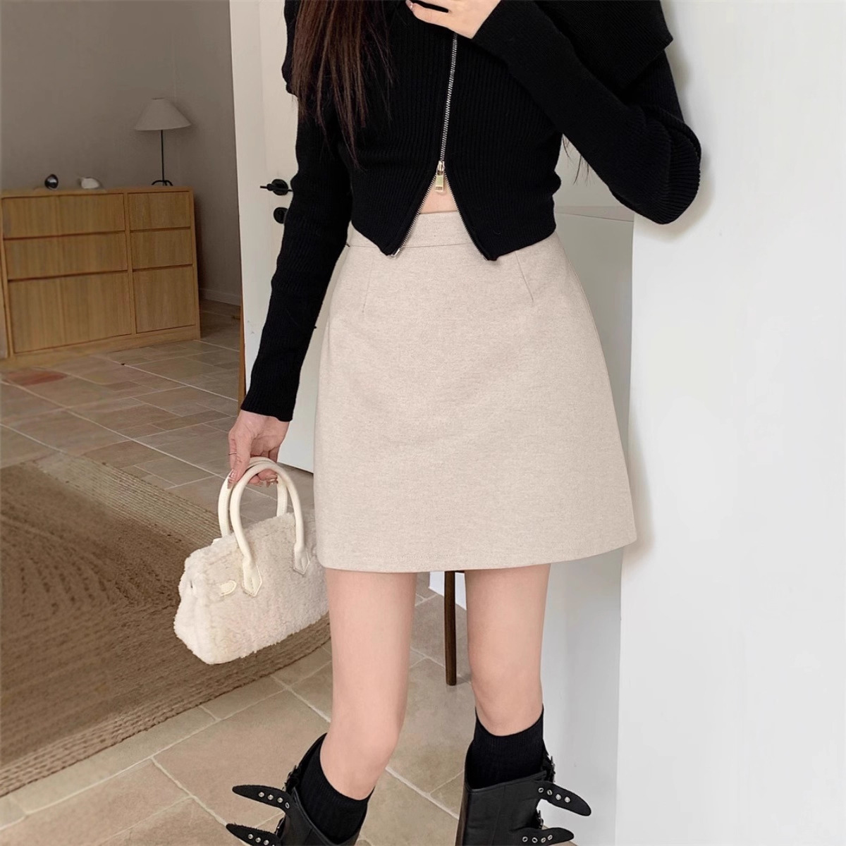 黑色高腰韩版毛呢小个子秋冬半身裙女新款2025a字半裙子包臀短裙