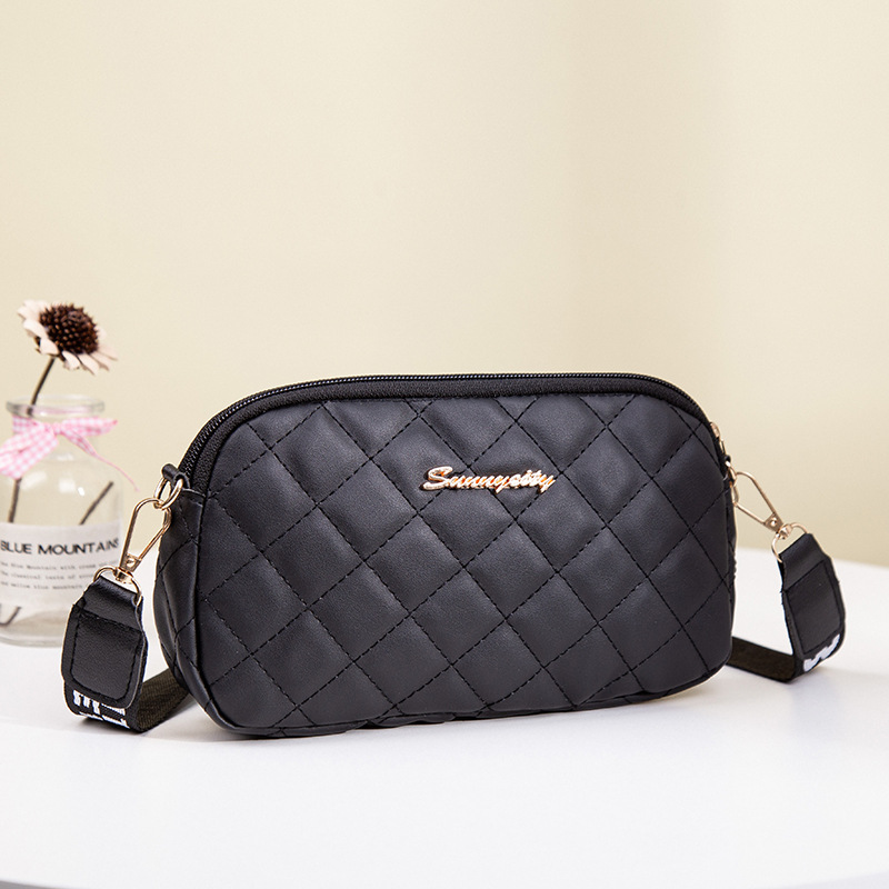 Classic phone bag with diamond pattern