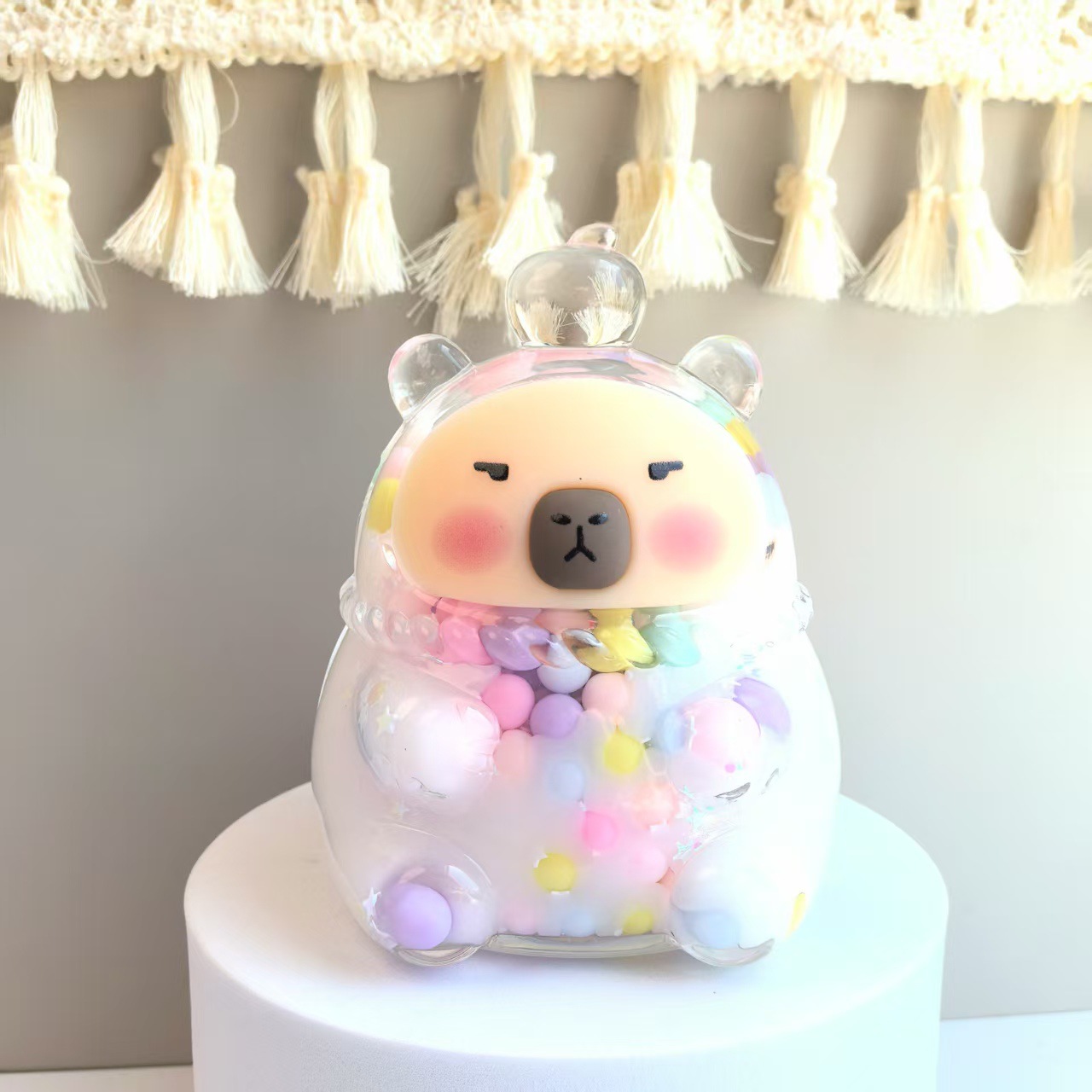 카피발라 컬러풀한 콩 스타일 [화이트]