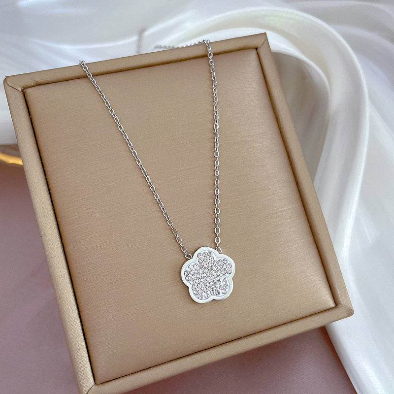 Collier fleur en or véritable avec cristaux pour femme_voghion.com