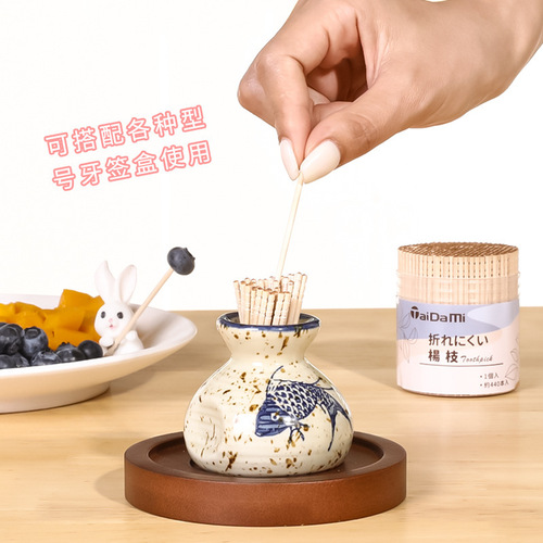 Japanese birch toothpicks, wooden toothpicks, bottled toothpicks, disposable wooden poles, household toothpicks, 440 copies