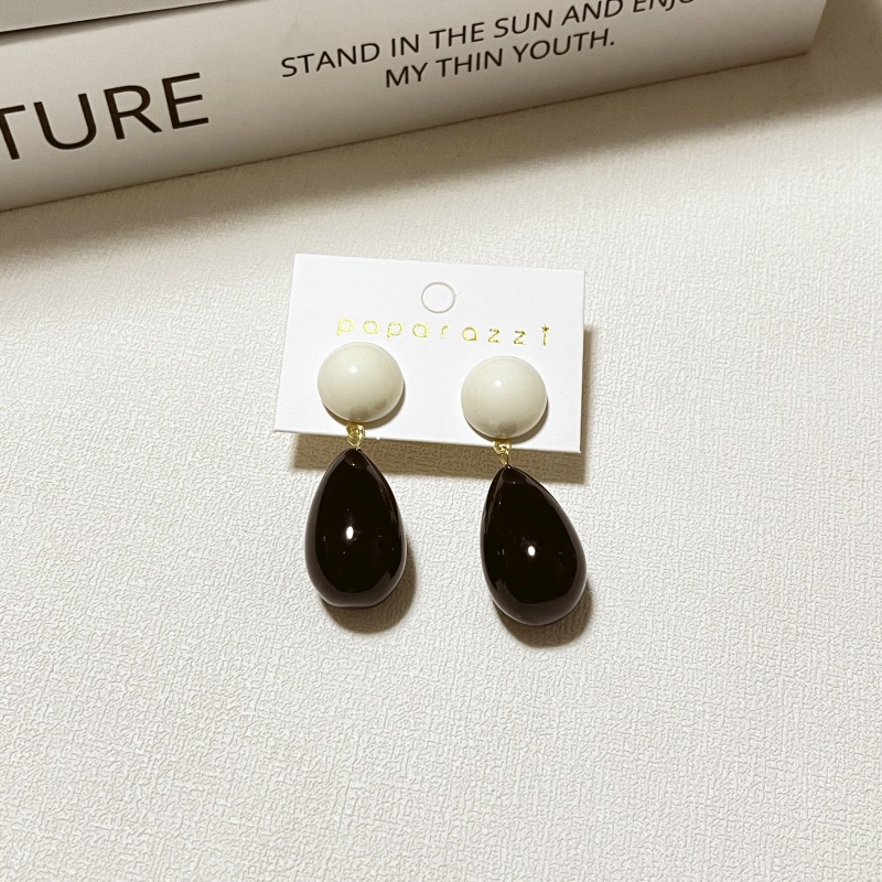 1 Pair Casual Simple Style Round Water Droplets Stoving Varnish Resin Drop Earrings display picture 5