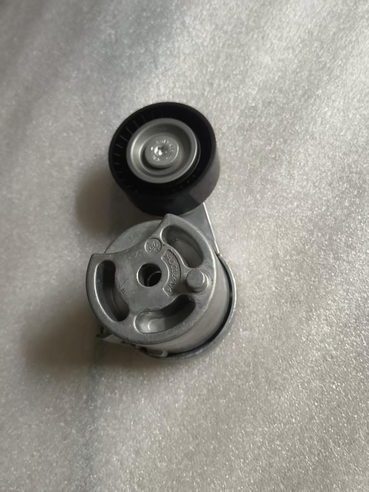 Timing belt tensioner for Ford Ranger 2.0, part number MB3Q-6A228-AA