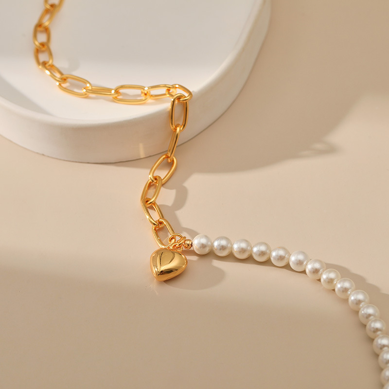 Copper Plating Heart Shape Necklace display picture 5
