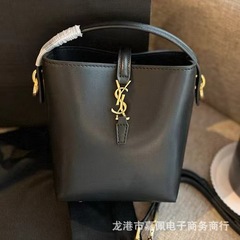 高级感春夏新作本革Le37ミニバケツバッグシンプル百合牛革ハンディシングルショルダー女性カバン