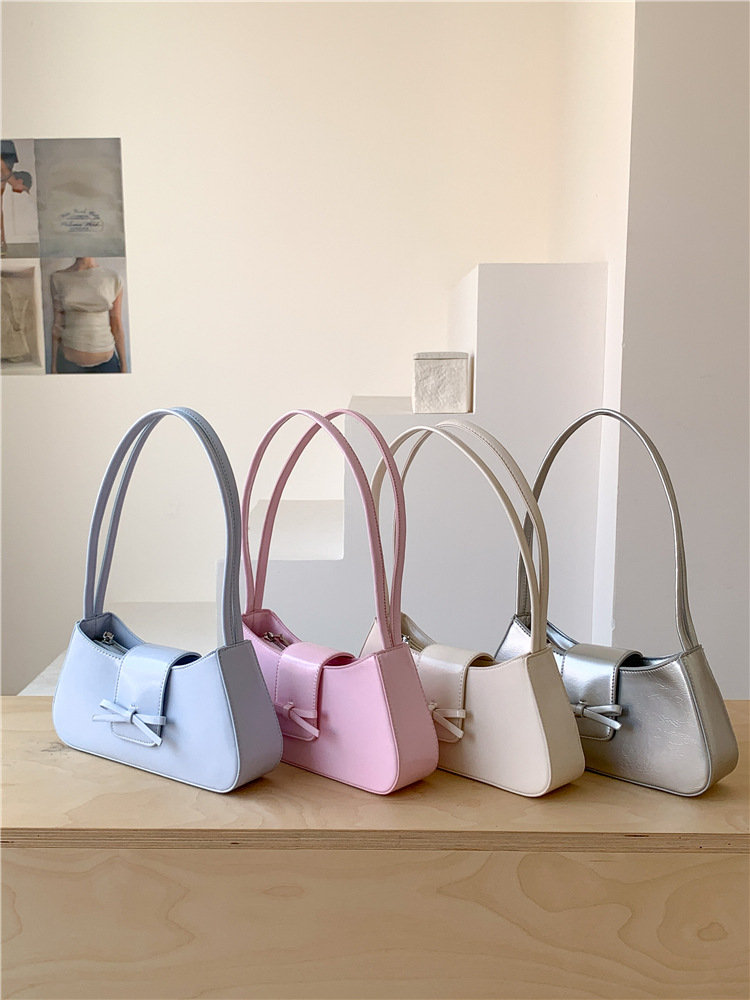 Borsa a tracolla singola rossa da donna 2024, nuova versione coreana, alla moda, minimalista, con fiocco sottobraccio_voghion.com